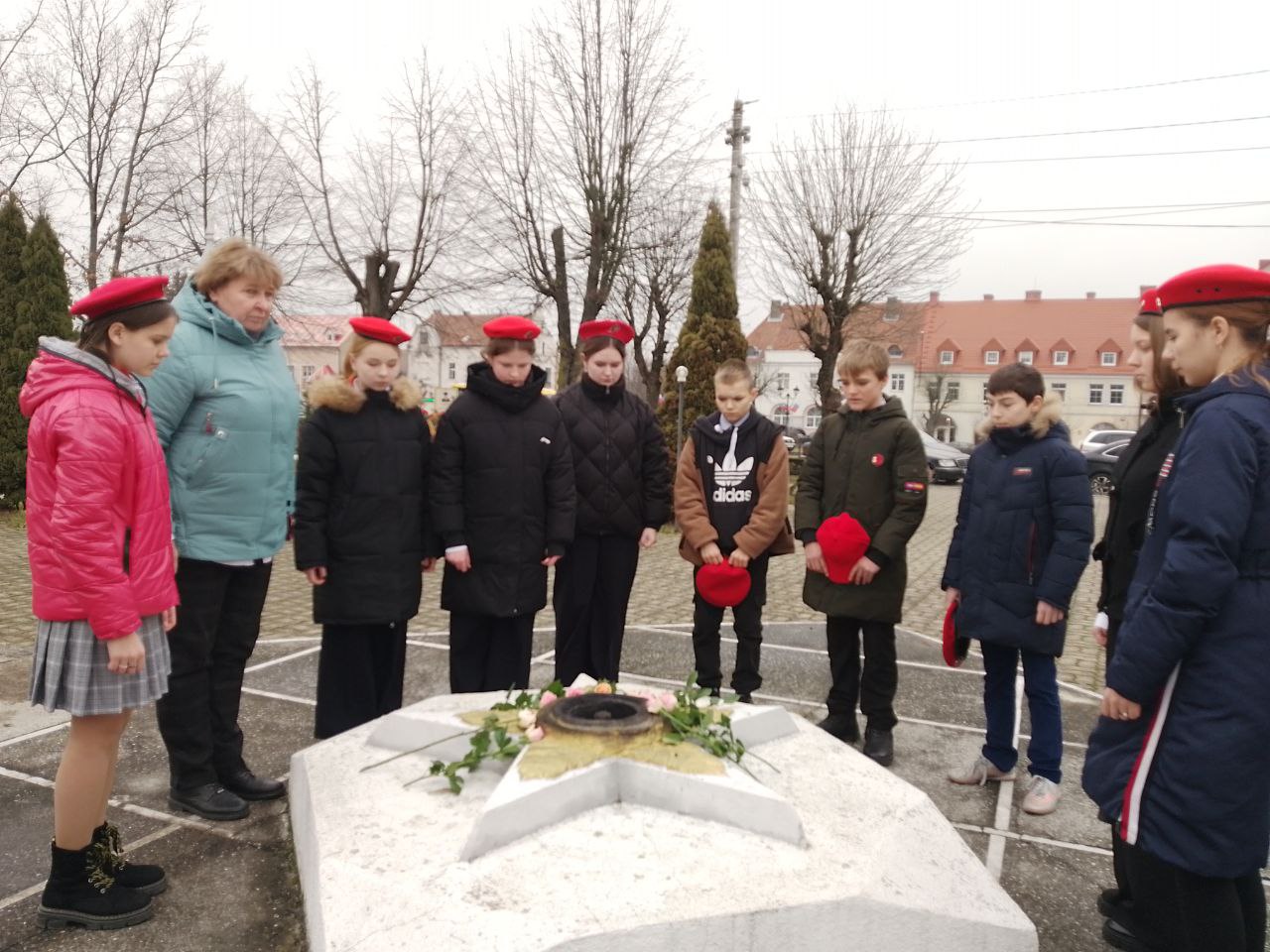 День Неизвестного солдата: память о тех, чьи имена остались неизвестными.